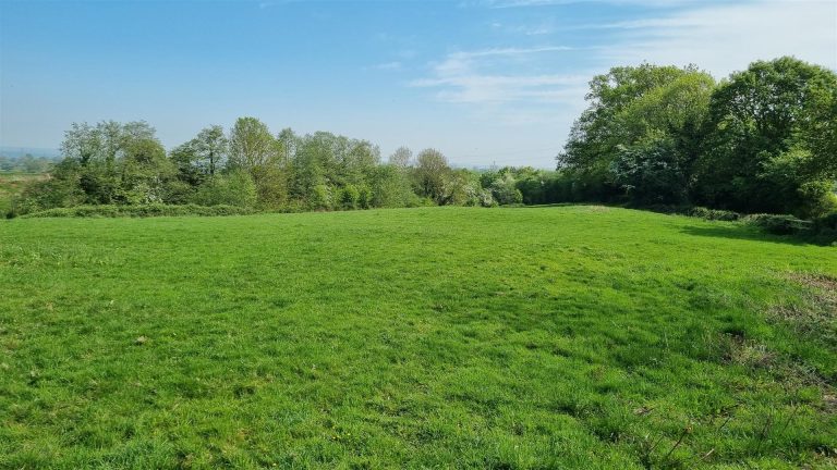Land off Dark Lane, Longdon