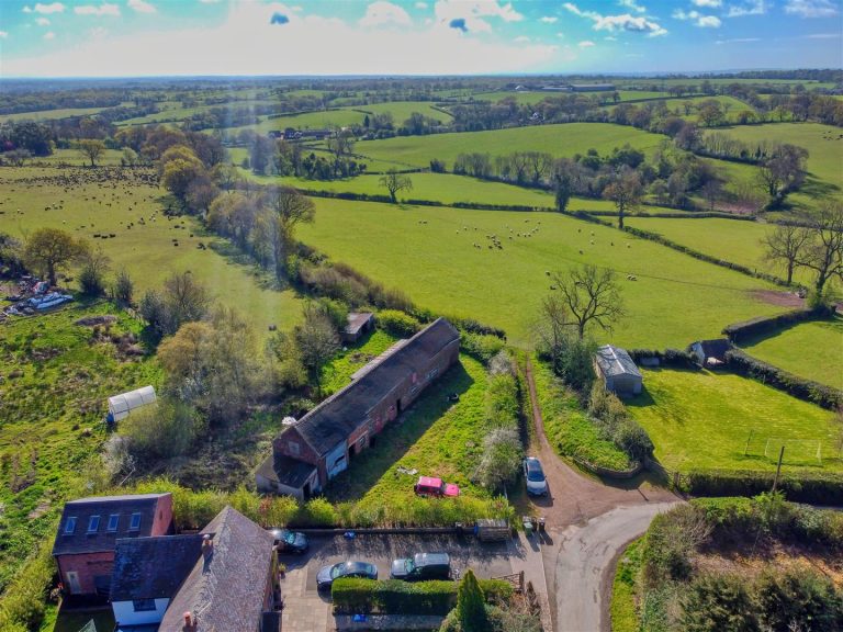 Long Lane Head Barn, Hilderstone