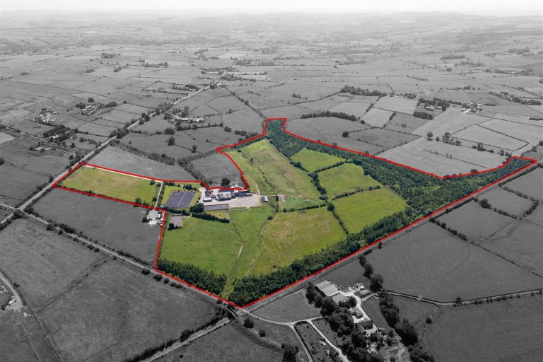 Beaver Hall Equestrian Centre, Bradnop, Leek