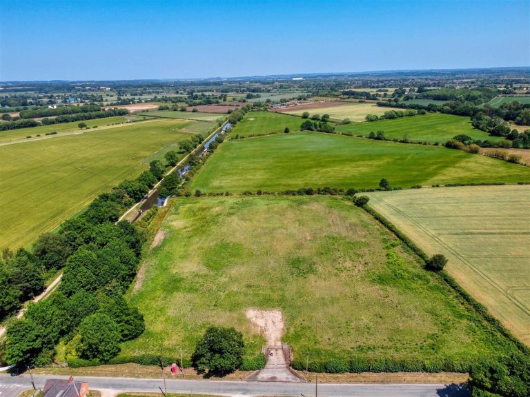 Land at Fradley Junction, Alrewas, Staffordshire, DE13 7DW