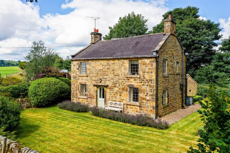 Hall Hill Farmhouse, Newtown, Longnor