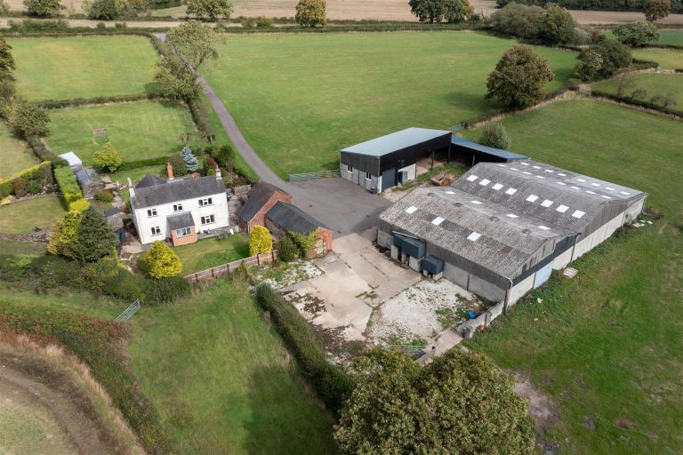 Hollies Farm, Hollies Lane,Marston Montgomery
