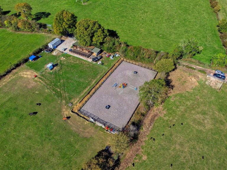Land and Stables Off Dog Lane, Shirland, Alfreton