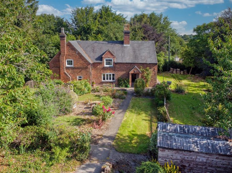 Anacre Hill Farmhouse, Snelston