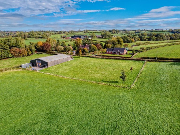 The Barn and Land, Shields Lane, Roston
