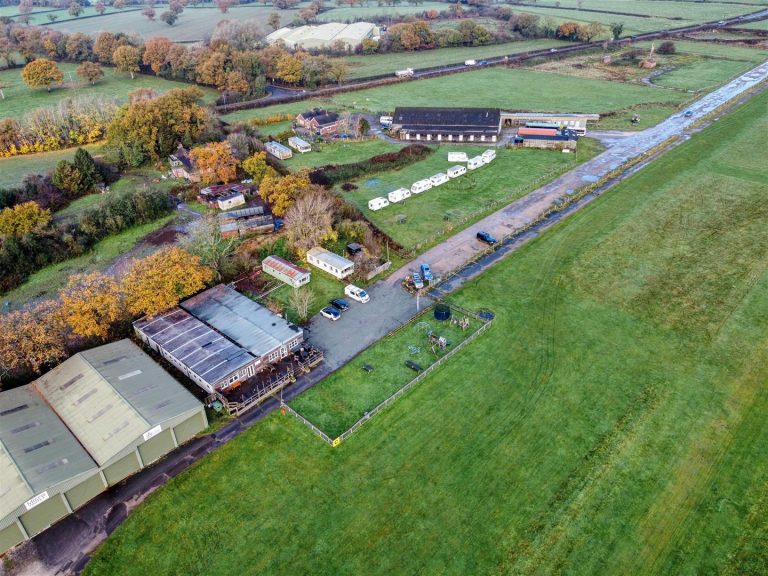 Long Chimneys Farm and Airfield, Darley Moor