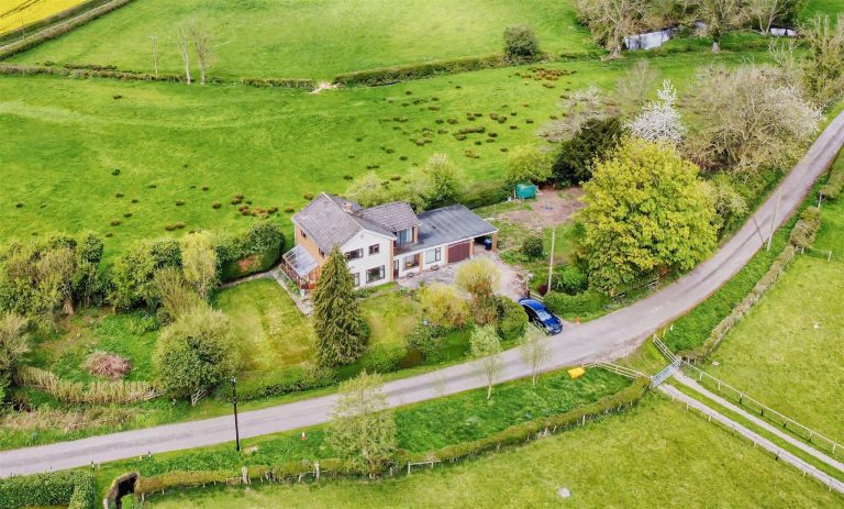 Runcton Willows, Longford