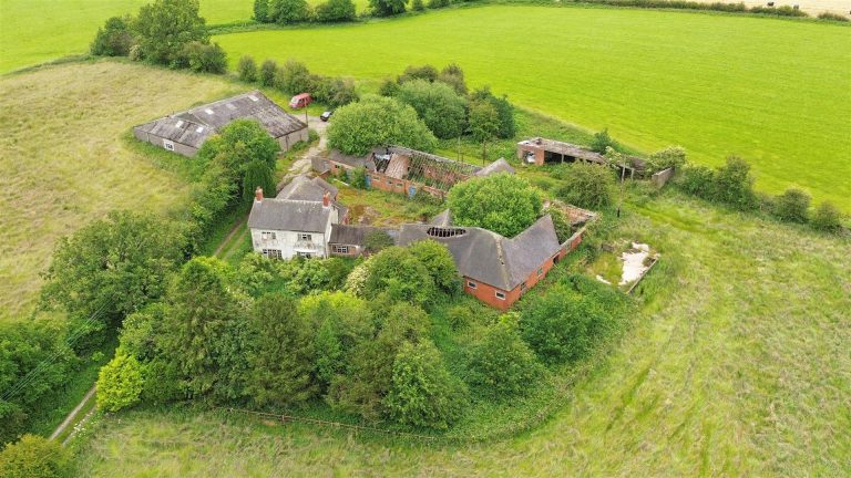 Rushlade Farm House, Land and Barns for Development, Hilderstone