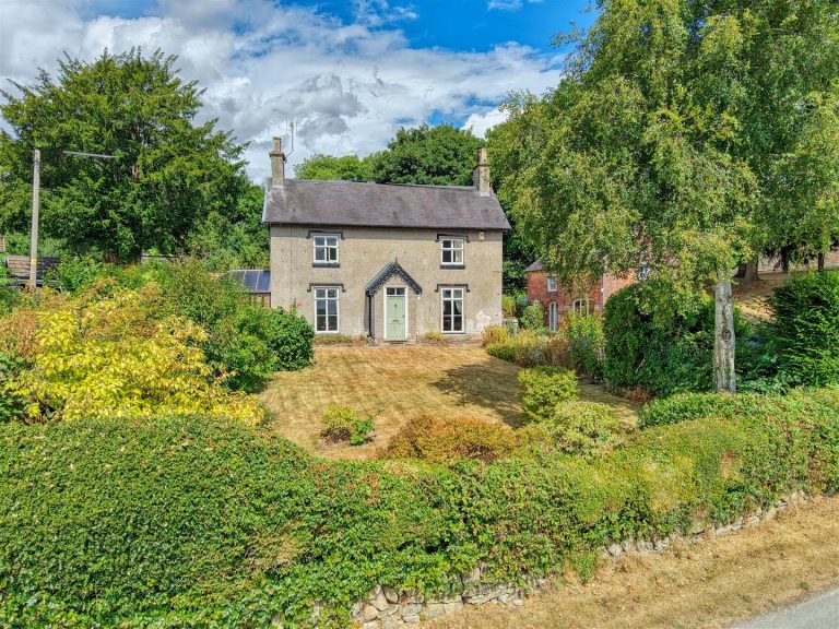 Fern Bank, Upper Mayfield